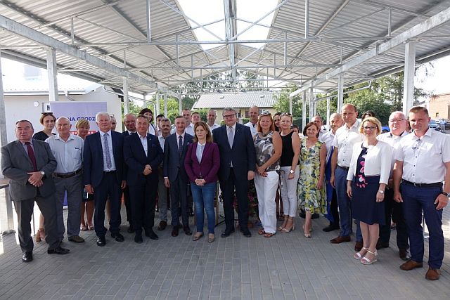 019 219.08.26 gminne targowisko male