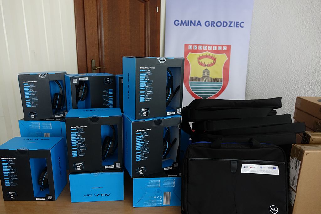 Komputery dla uczniów - zdjęcie 2