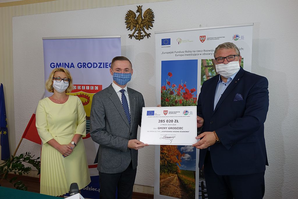 Kolejne 285 tysięcy złotych dla Gminy Grodziec na gospodarkę wodno - ściekową - zdjęcie 2