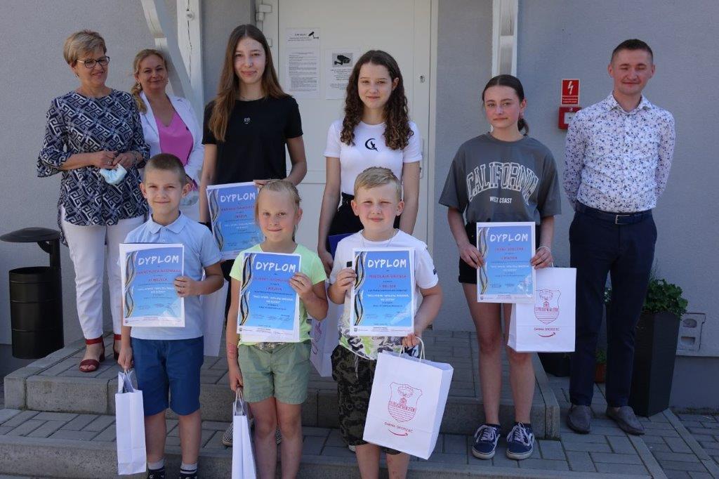 Profilaktyczny konkurs plastyczny - zdjęcie 4