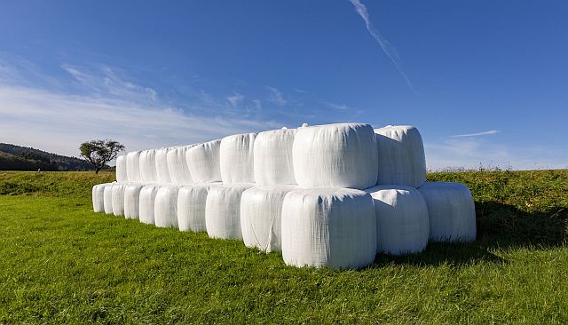 USUWANIE FOLII ROLNICZYCH I INNYCH ODPADÓW POCHODZĄCYCH Z DZIAŁALNOŚCI ROLNICZEJ - zdjęcie 1