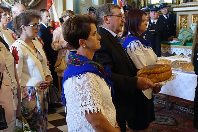 Rolnicy dziękowali za tegoroczne plony podczas dożynek powiatowo-gminno-parafialnych w Skulsku - zdjęcie 2