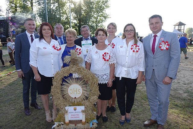 Rolnicy dziękowali za tegoroczne plony podczas dożynek powiatowo-gminno-parafialnych w Skulsku - zdjęcie 5