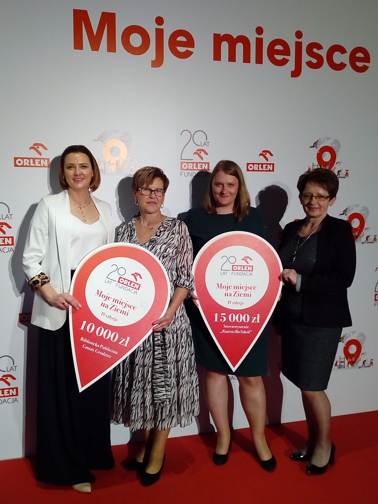Stowarzyszenie „Razem dla Szkół” i grodziecka książnica z grantami Fundacji ORLEN - zdjęcie 1