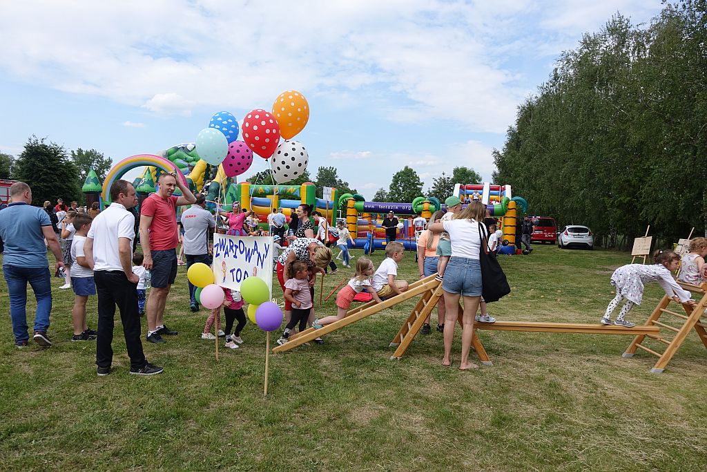 Kolorowy i radosny – profilaktyczny Dzień Dziecka w Lipicach - zdjęcie 8