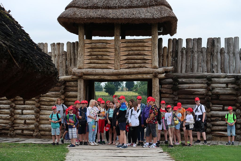 Wrócili cali, zmęczeni i szczęśliwi! - półkolonie letnie 2022 - zdjęcie 2