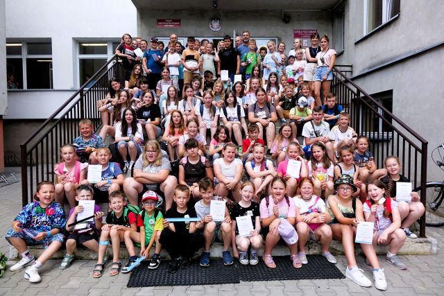 Wrócili szczęśliwi i pełni wrażeń! – półkolonie letnie 2024 zakończono! - zdjęcie 1