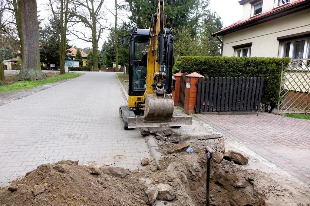 Budowy kanalizacji sanitarnej w Grodźcu ciąg dalszy - zdjęcie 2a