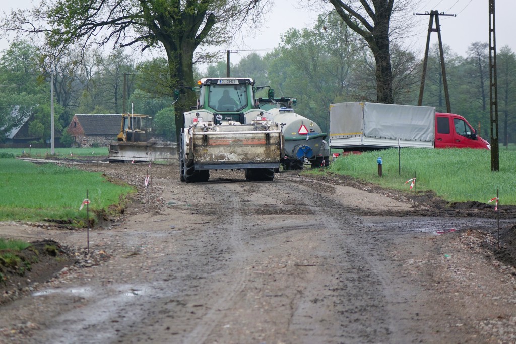 Przebudowa drogi w Nowych Grądach zakończona! - zdjęcie 3