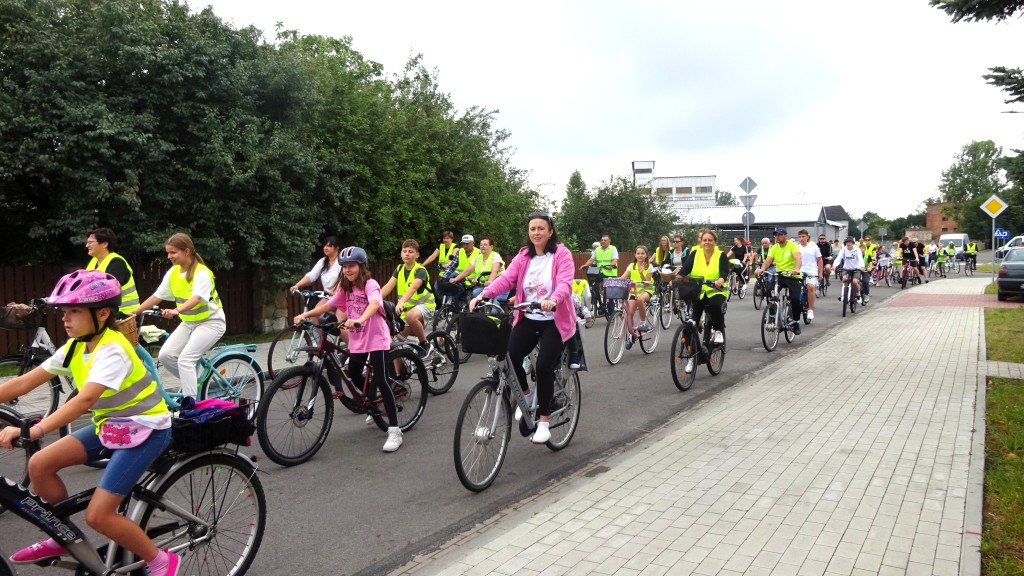 „Ruch to zdrowie!” – profilaktyczny rajd rowerowy na zakończenie wakacji - zdjęcie 1