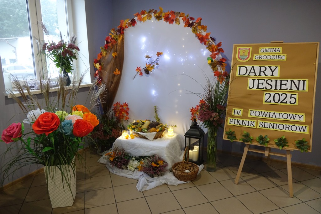 Piknik seniorów – czas radości i integracji - zdjęcie 7