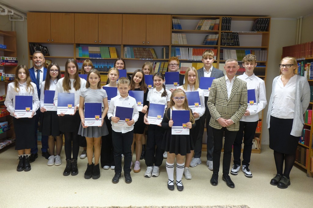 5. edycja grodzieckich stypendiów dla uczniów za nami! - zdjęcie 1