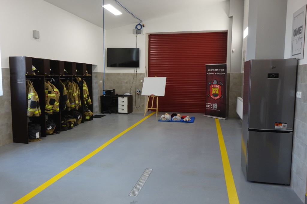 Adaptacja sali w budynku przy Pl. Ks. Abp. B. Dąbrowskiego 6 w Grodźcu zakończona - zdjęcie 1