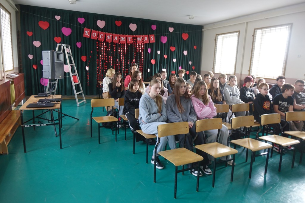 Warsztaty o elektromobilności w Szkole Podstawowej im. K. Makuszyńskiego - zdjęcie 2