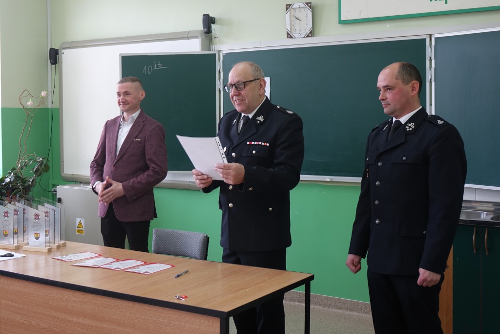 Gminne eliminacje Turnieju Wiedzy Pożarniczej w Grodźcu - zdjęcie 4