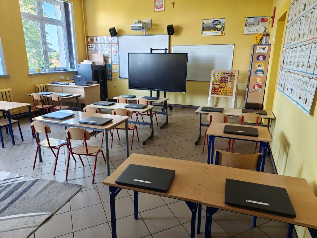 Remonty i informatyzacja szkół priorytetem tych wakacji - zdjęcie 1