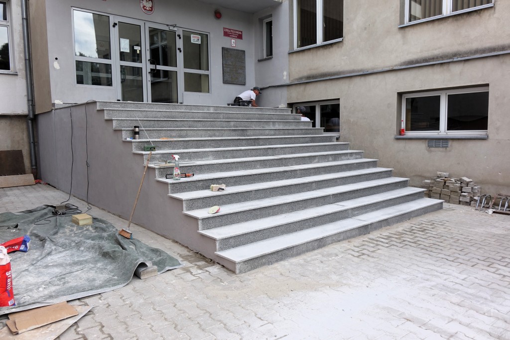 Remonty i informatyzacja szkół priorytetem tych wakacji - zdjęcie 10